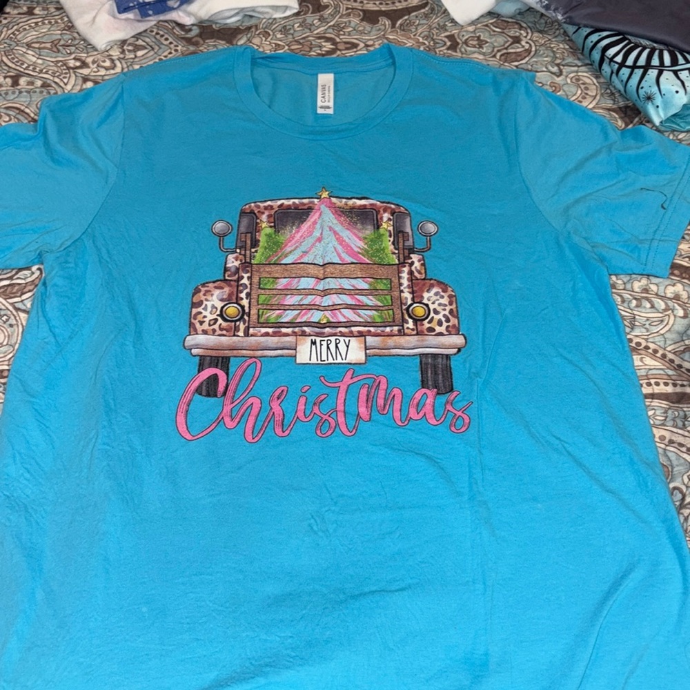 Bella canvas tee